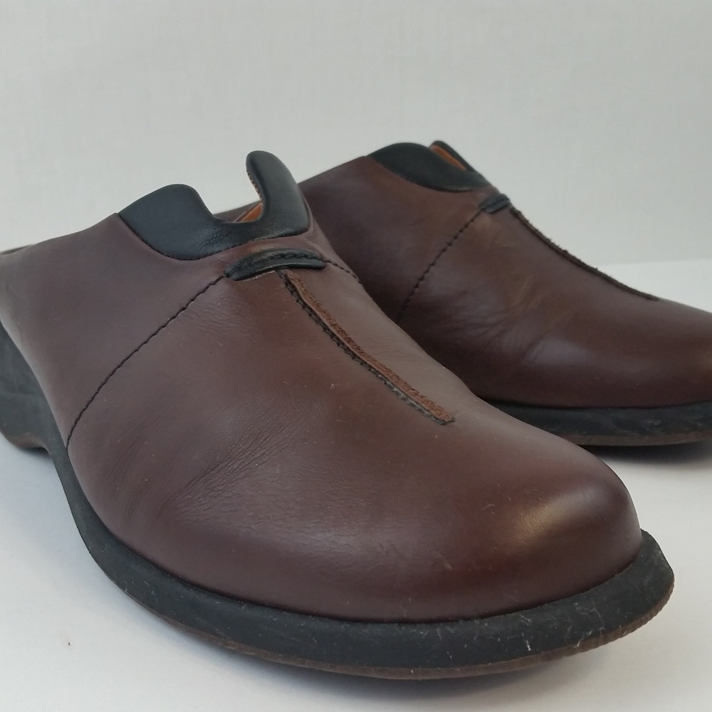 Mutosa Womens Brown Leather Mules sz 8.5 Porutgal